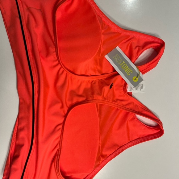 NWT bikini top medium seatonic/bikini village - Picture 2 of 4